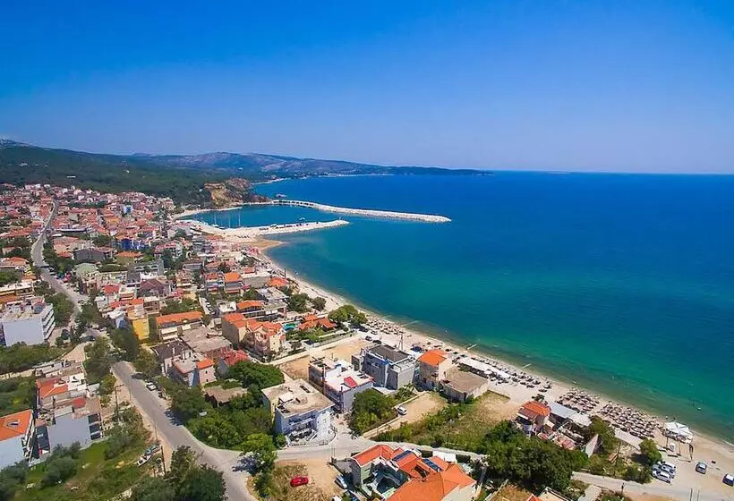 Hotelli The Dome Luxury