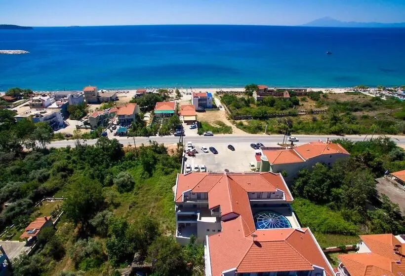 Hotelli The Dome Luxury