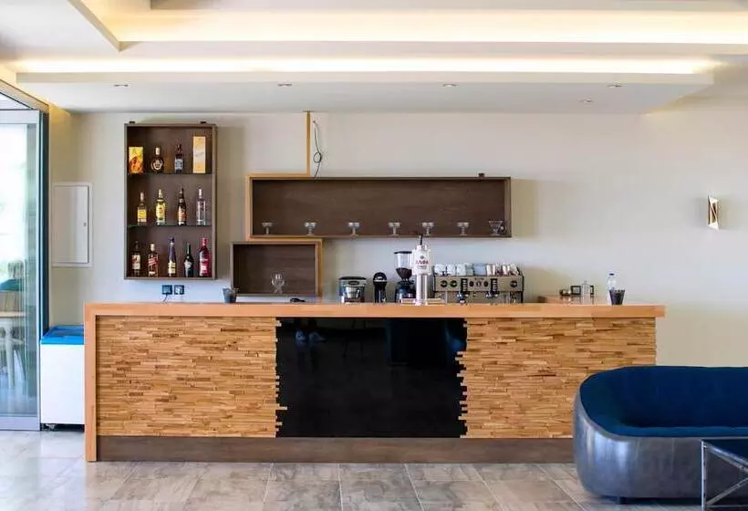 Hotelli The Dome Luxury