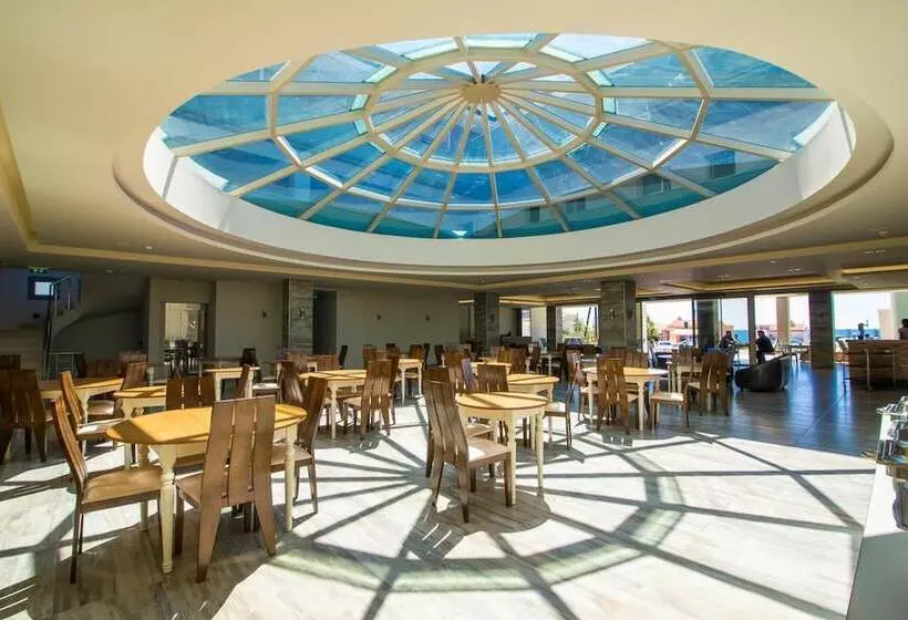 Hotelli The Dome Luxury