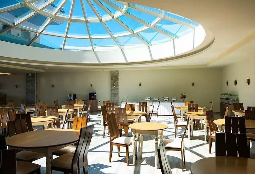 Hotelli The Dome Luxury