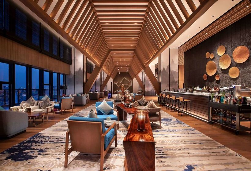 هتل Wyndham Grand Yangon