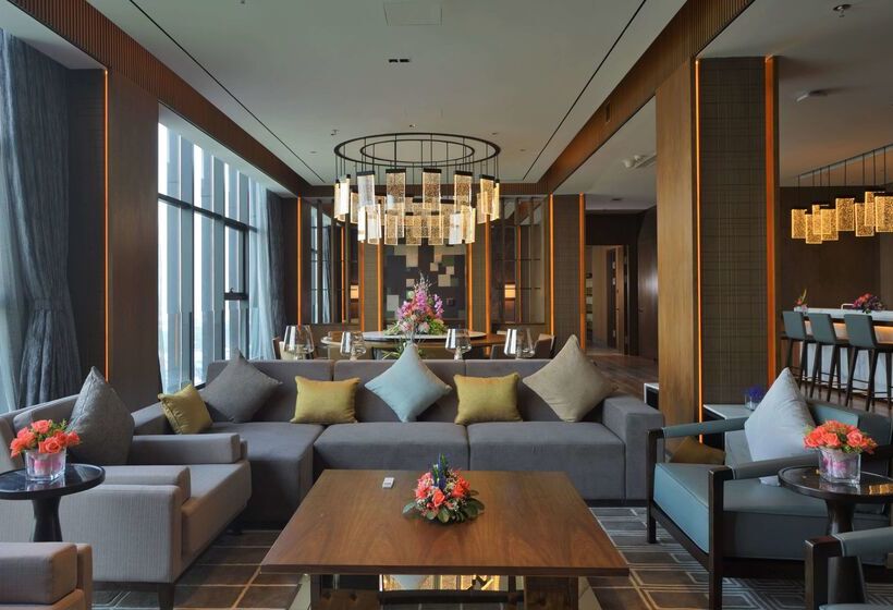 هتل Wyndham Grand Yangon