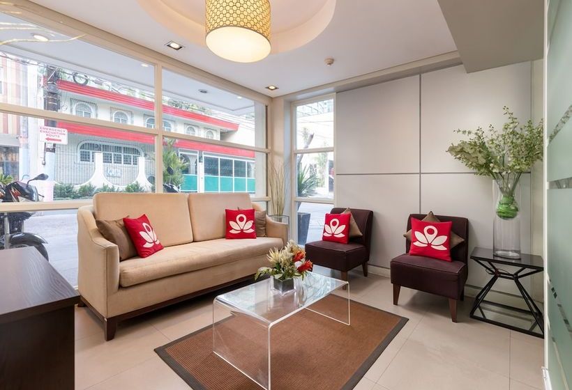 Hotel Zen Premium Near Rockwell Makati