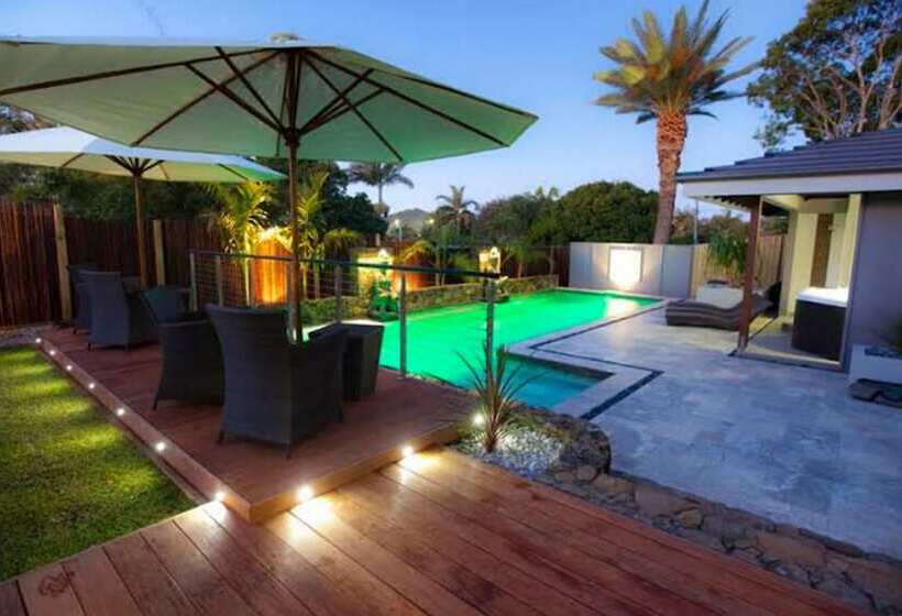 Pensão Aabi's At Byron