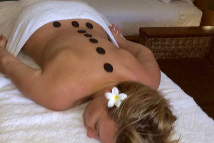 Pensão Aabi's At Byron