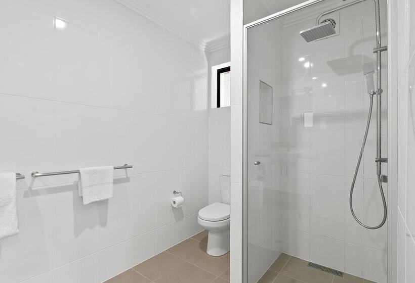 Pensão Aabi's At Byron