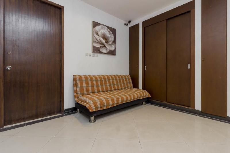 بنسيون Reddoorz Plus @ Pasar Baru