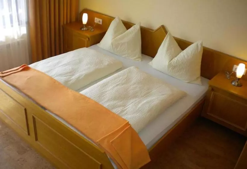 Majatalo Die Sonnenblume