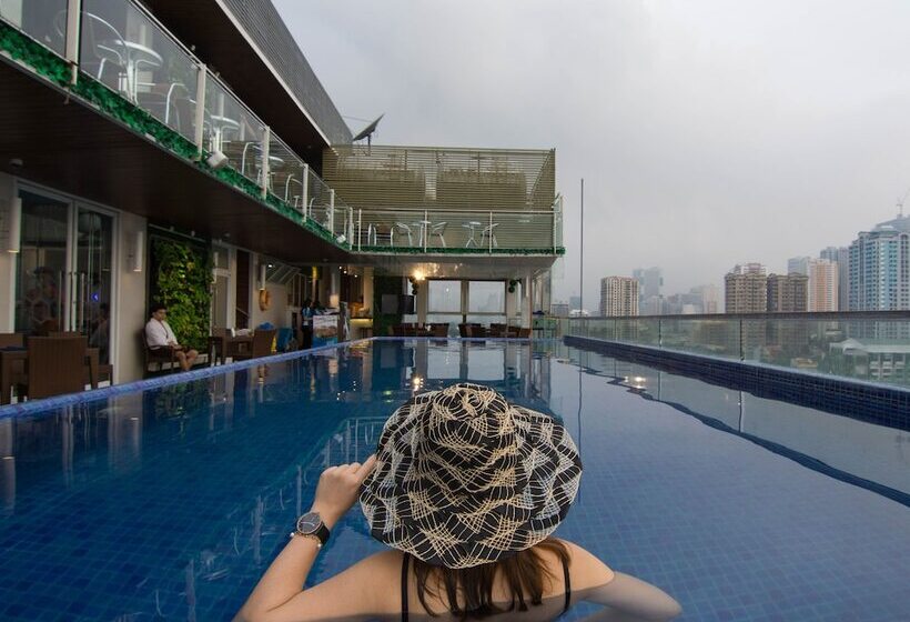 Selah Pods Hotel Manila