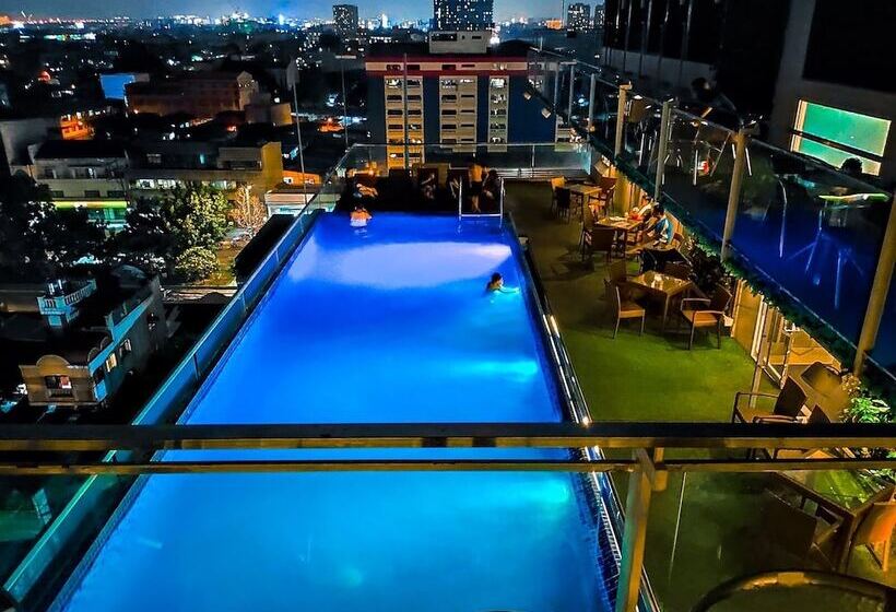 Selah Pods Hotel Manila