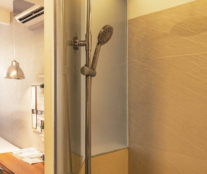 Selah Pods Hotel Manila