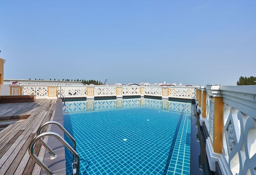 The Platinum Hotel & Suites