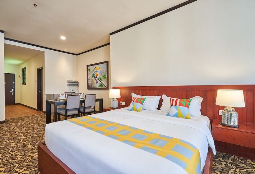 The Platinum Hotel & Suites