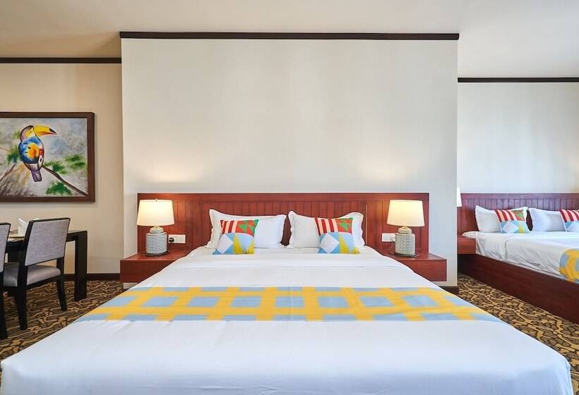 The Platinum Hotel & Suites