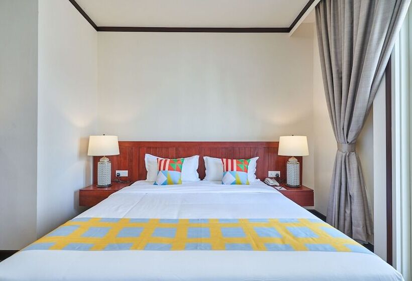 The Platinum Hotel & Suites