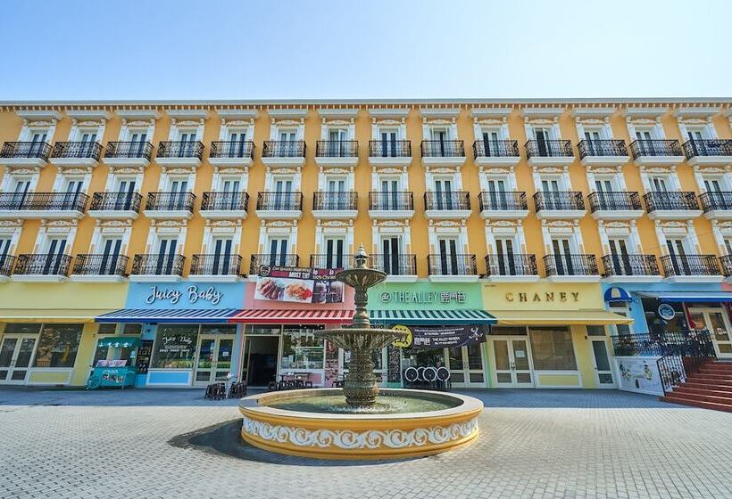 The Platinum Hotel & Suites