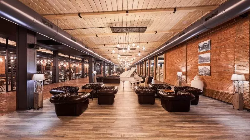 هتل Ambassadori Kachreti Golf Resort