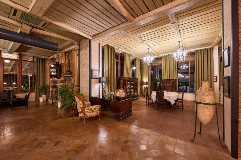 هتل Ambassadori Kachreti Golf Resort