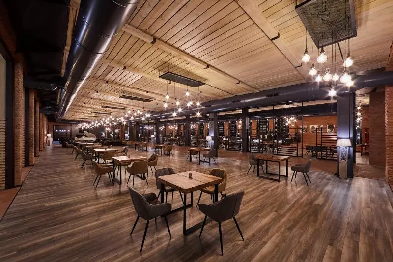 هتل Ambassadori Kachreti Golf Resort