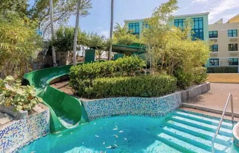 Aquatika Paraiso Tropical