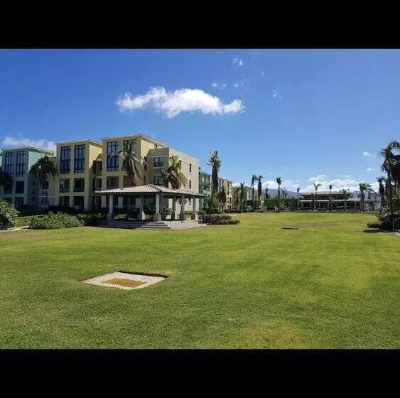 Aquatika Paraiso Tropical