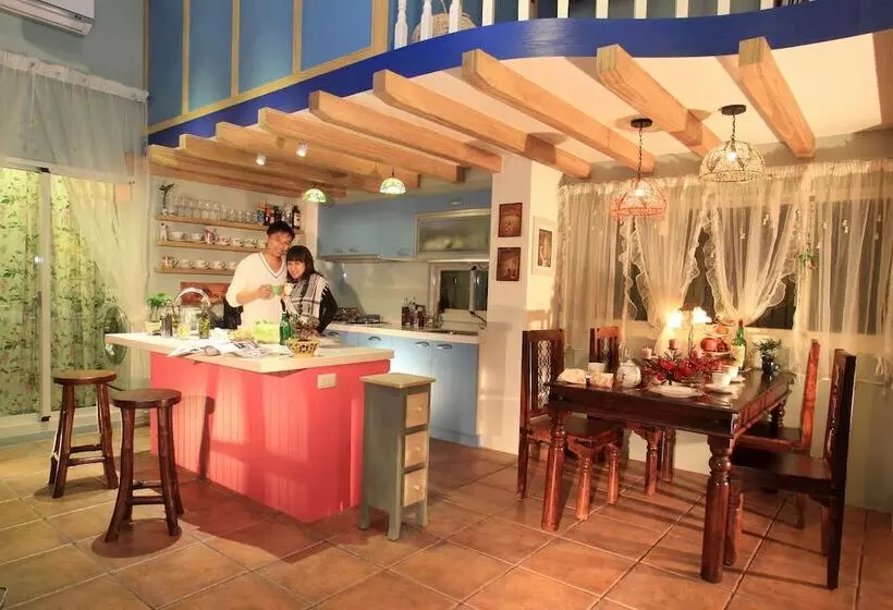 Happiness B&b