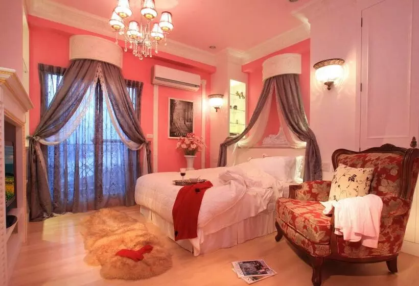 Happiness B&b