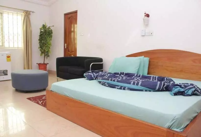 Hotelli Boy Boison Elite