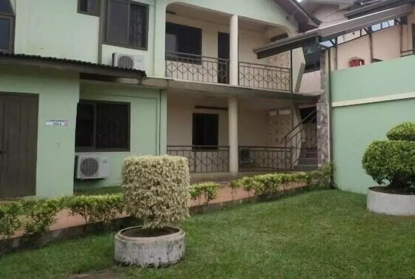 Hotelli Boy Boison Elite