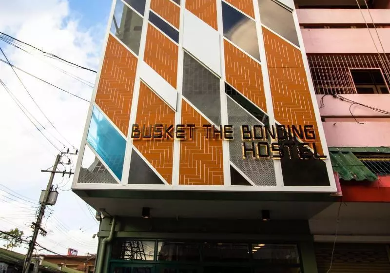هتل Busket Hostel