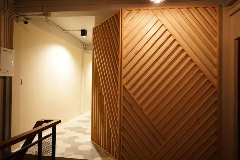 هتل Busket Hostel