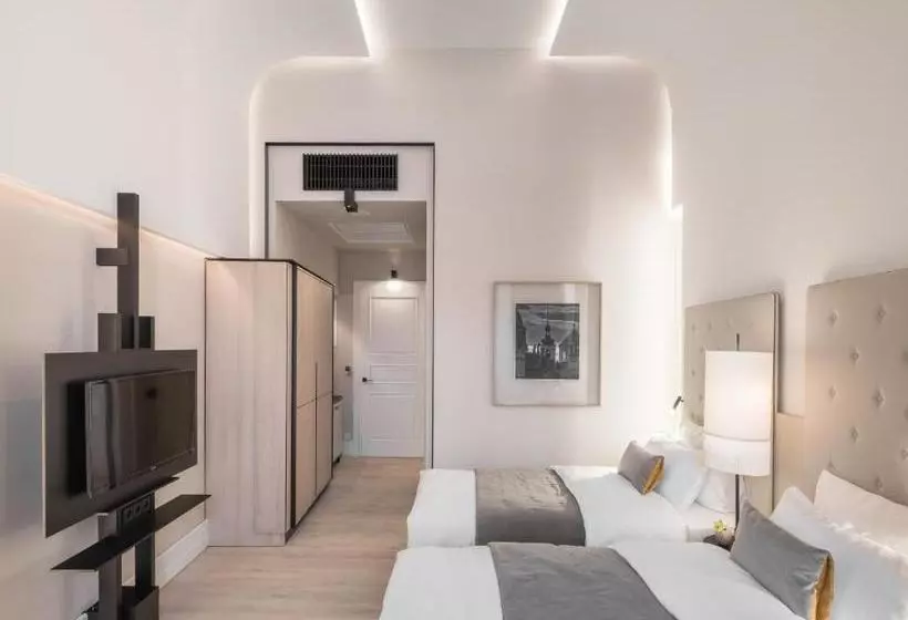 Hotelli Chateau Clara Futura