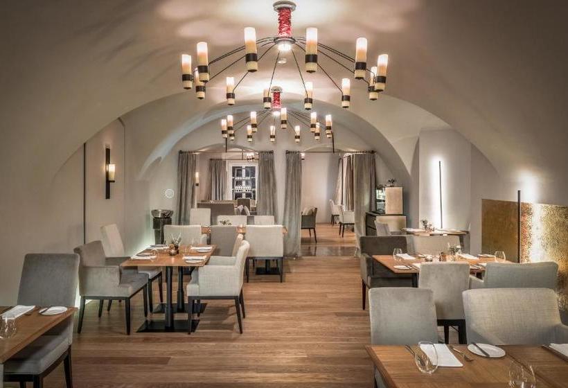 فندق Chateau Clara Futura