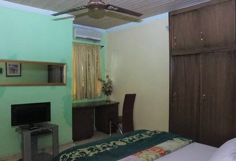 Emerald Hotel Annex