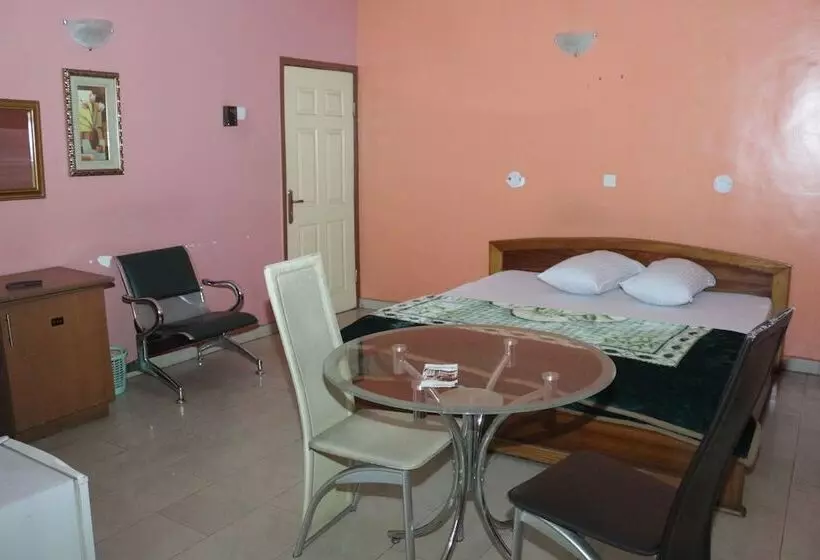 Emerald Hotel Annex
