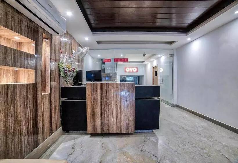 Hotelli O Crown Residency