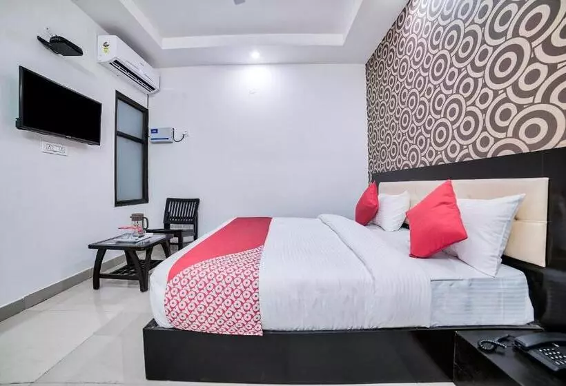 Hotelli O Crown Residency