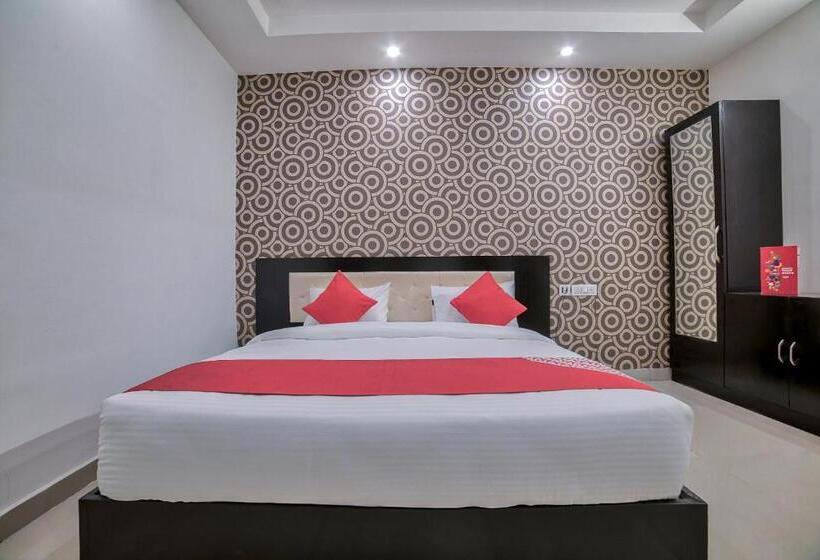 בית מלון כפרי O Crown Residency