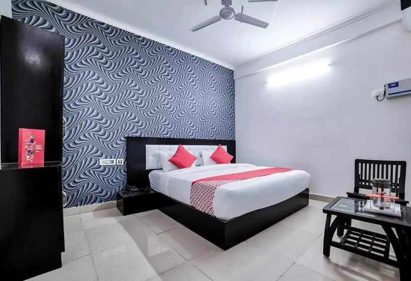 Hotelli O Crown Residency