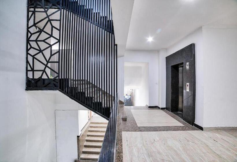 בית מלון כפרי O Crown Residency