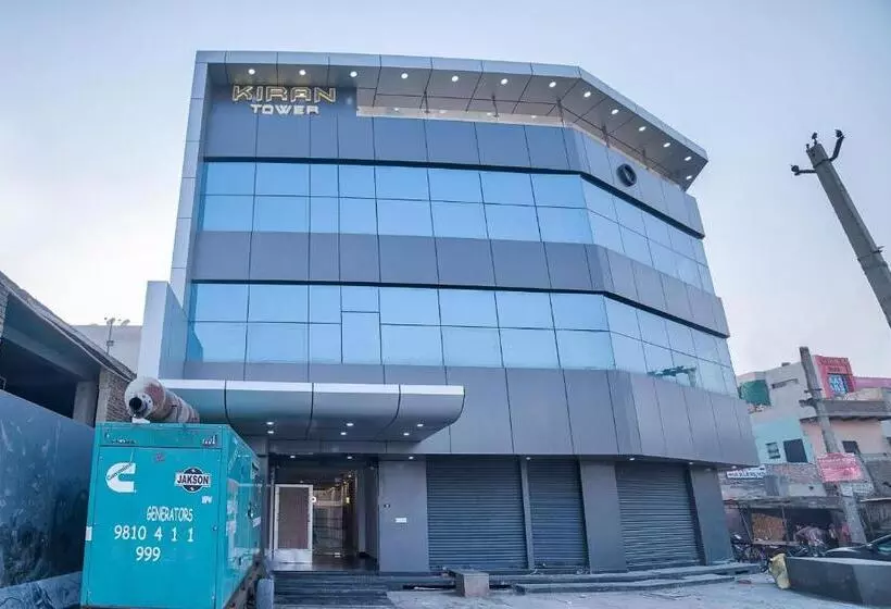 Hotelli O Crown Residency
