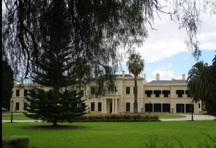 Hotelli Frewville Motor Inn