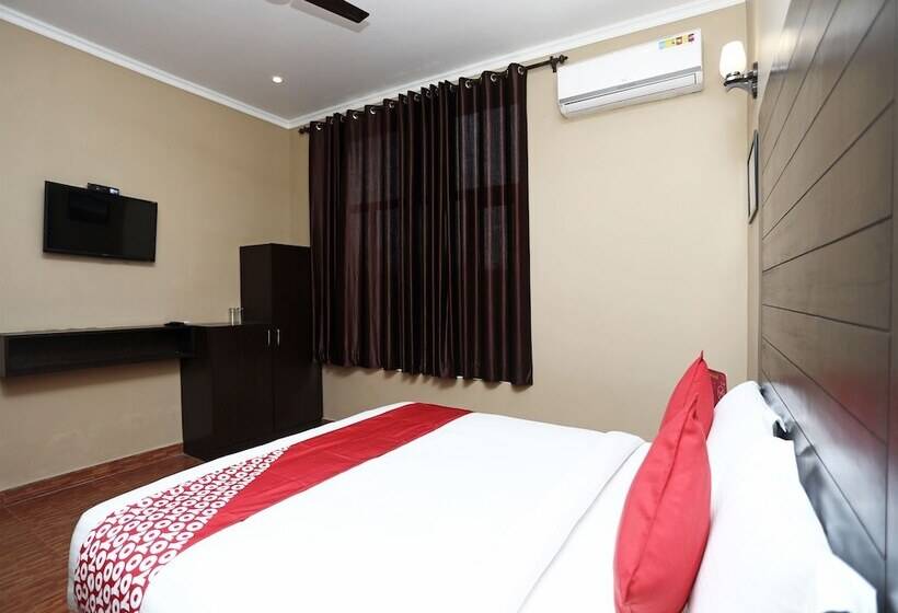 فندق Madhuban Resort