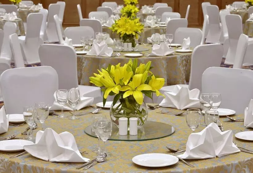 Hotel Radisson Chandigarh Zirakpur