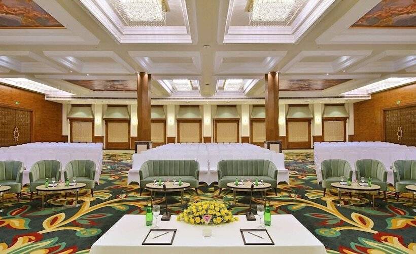 酒店 Radisson Chandigarh Zirakpur