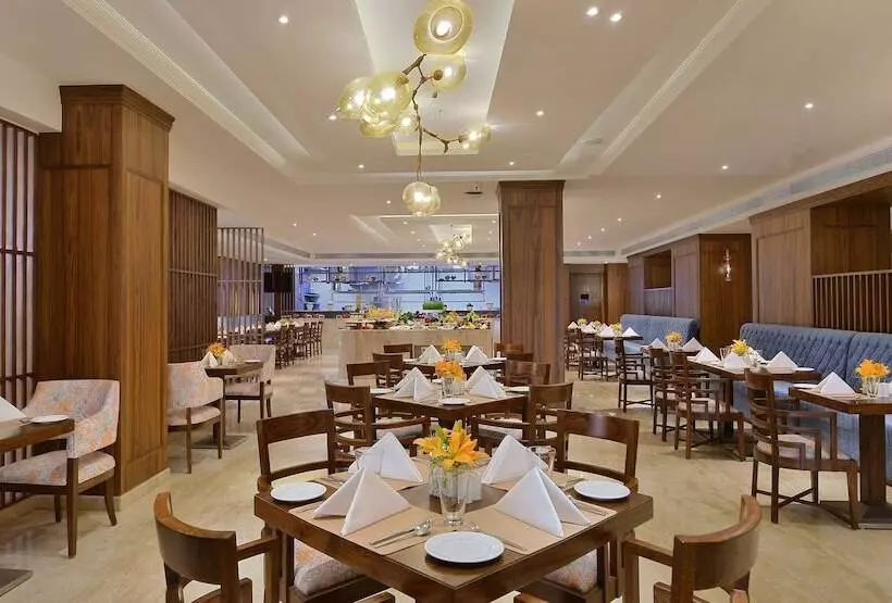 Hotel Radisson Chandigarh Zirakpur