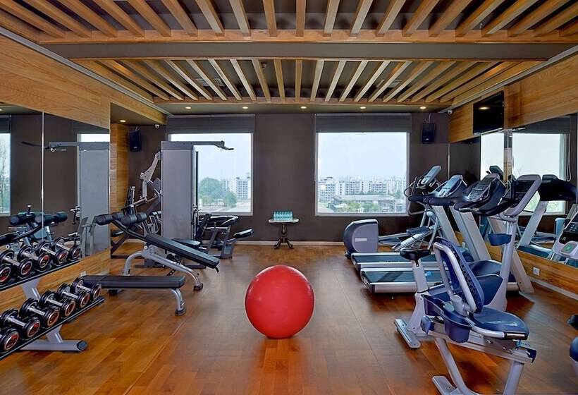 酒店 Radisson Chandigarh Zirakpur