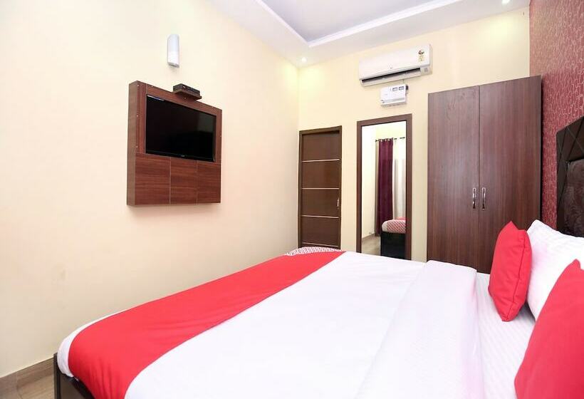 호텔 The Green Park Resort