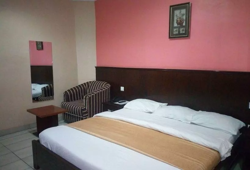 Peak Court Hotels